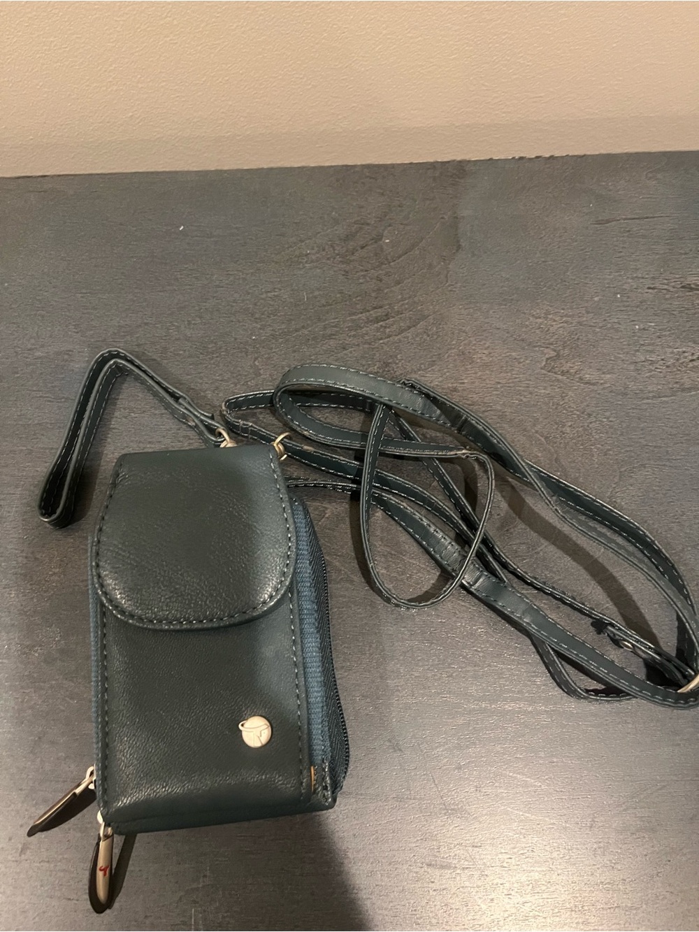 Travelon Teal Compact Organizer Wallet